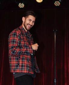 吃瓜网红男博主,揭秘吃瓜网红男博主的幕后故事  第2张